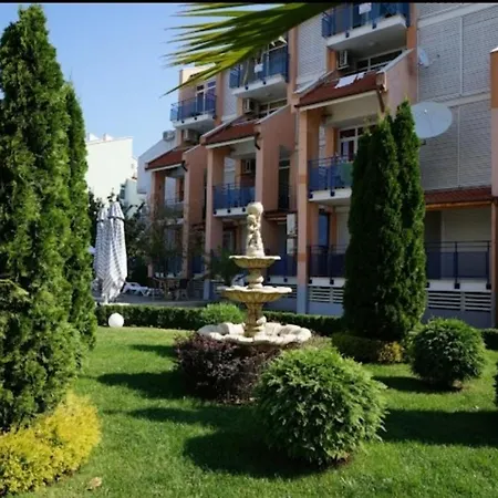 3 Bedroom Apt Beach Elite 1 Apartment Slantschew brjag
