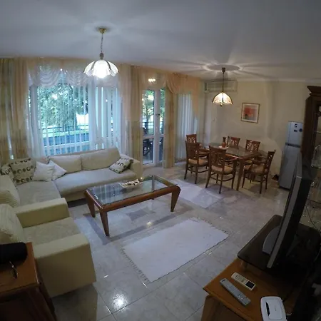 3 Bedroom Apt Beach Elite 1 * Slantschew brjag