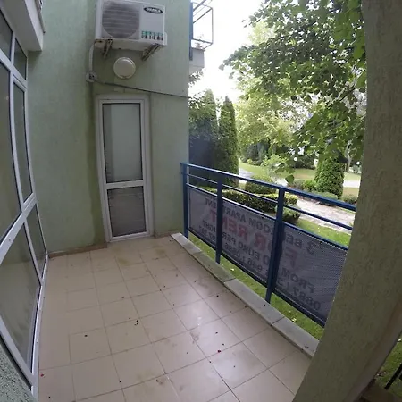 3 Bedroom Apt Beach Elite 1 * Slantschew brjag